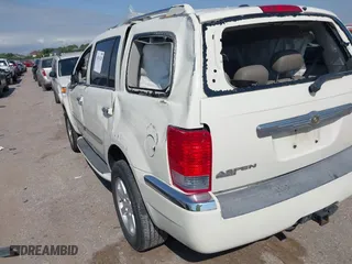 2008 Chrysler Aspen Limited with VIN 1A8HX58NX8F129294, listed as a IAAI auction lot 42034320 with 1 mi miles. Bid and sale history available at carsss.com. Image 3.