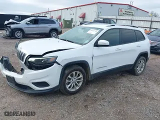 2020 Jeep Cherokee Latitude with VIN 1C4PJLCB9LD628369, listed as a IAAI auction lot 41623749 with NaN miles. Bid and sale history available at carsss.com. Image 2.
