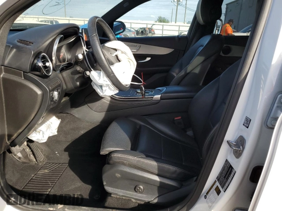 2019 Mercedes-Benz GLC with VIN WDC0G4JBXKV134176, listed as a Copart auction lot 67726472 with 45,545 mi miles. Bid and sale history available at carsss.com. Image 7.