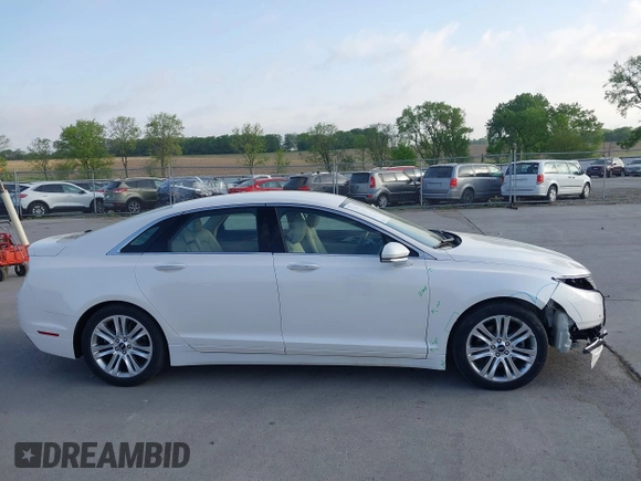 2016 Lincoln MKZ with VIN 3LN6L2JK0GR627283, listed as a IAAI auction lot 42271206 with 52,890 mi miles and . Bid and sale history available at DreamBid. Image 14.