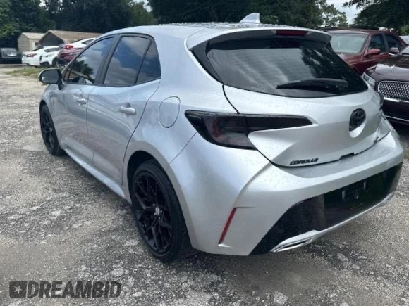 2021 Toyota Corolla Hatchback SE with VIN JTNB4MBE0M3129627, listed as a Copart auction lot 46258355 with 32,768 mi miles and Salvage Title. Bid and sale history available at carsss.com. Image 3.