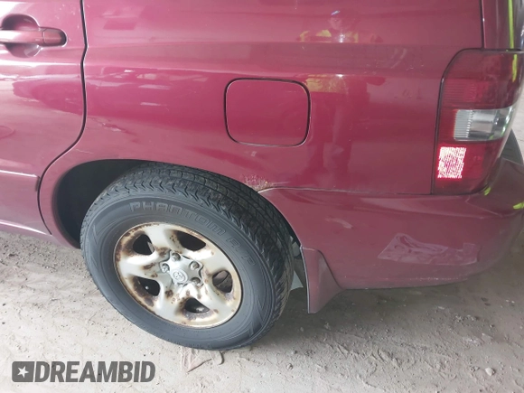 2004 Toyota Highlander with VIN JTEGD21A840081434, listed as a IAAI auction lot 42775427 with 212,255 mi miles and . Bid and sale history available at DreamBid. Image 6.