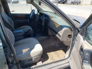 1994 Jeep Grand Cherokee Laredo with VIN 1J4GZ58S2RC118502, listed as a IAAI auction lot 42701778 with 420,559 mi miles and . Bid and sale history available at DreamBid. Image 5.