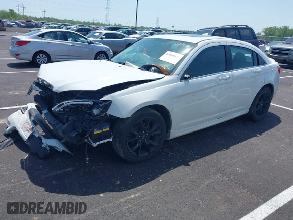 2014 Chrysler 200 Limited with VIN 1C3CCBCG9EN164645, listed as a IAAI auction lot 42008641 with 170,187 mi miles. Bid and sale history available at carsss.com. Image 2.