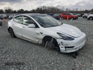 2022 Tesla Model 3 Long Range with VIN 5YJ3E1EB2NF361821, listed as a Copart auction lot 85108664 with 25,021 mi miles and Salvage Title. Bid and sale history available at DreamBid. Image 4.
