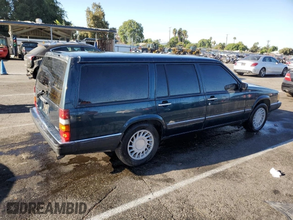 1992 Volvo 960 with VIN YV1KW9510N0005570, listed as a Copart auction lot 70897964 with 254,533 mi miles and Salvage title. Bid and sale history available at DreamBid. Image 3.