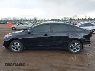 2020 Kia Forte LXS z VIN 3KPF24AD6LE232630, wystawiony jako IAAI lot #42107427 z przebiegiem 61 695 mil mil oraz . Historia ofert i sprzedaży dostępna na DreamBid. Obrazek 15.