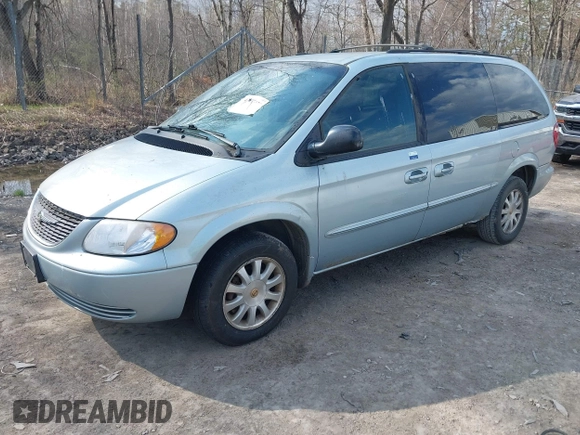2002 Chrysler Town & Country LX with VIN 2C4GP44372R576005, listed as a IAAI auction lot 42092478 with 165,018 mi miles. Bid and sale history available at carsss.com. Image 17.