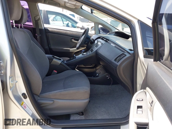 2015 Toyota Prius Four with VIN JTDKN3DU1F1986165, listed as a IAAI auction lot 42281036 with 212,838 mi miles and . Bid and sale history available at DreamBid. Image 5.