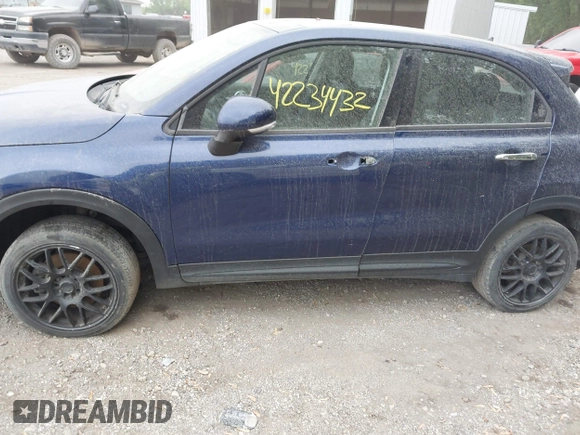2017 FIAT 500X Pop z VIN ZFBCFYAB8HP535996, wystawiony jako IAAI lot #42234432 z przebiegiem 103 669 mil mil oraz . Historia ofert i sprzedaży dostępna na DreamBid. Obrazek 14.