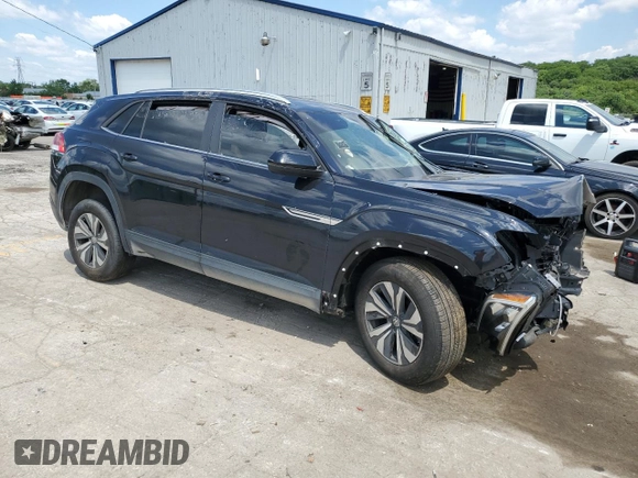 2024 Volkswagen Atlas SE with VIN 1V2LE2CA3RC227966, listed as a Copart auction lot 62483025 with 21,924 mi miles and Clean title. Bid and sale history available at DreamBid. Image 4.