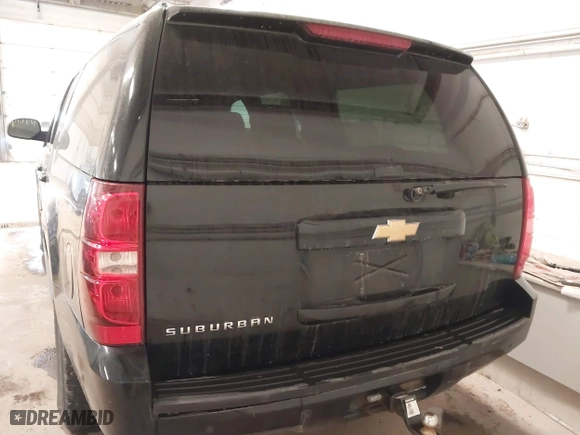 2013 Chevrolet Suburban LT with VIN 1GNSKJE75DR167705, listed as a IAAI auction lot 41521409 with 228,411 mi miles. Bid and sale history available at carsss.com. Image 16.