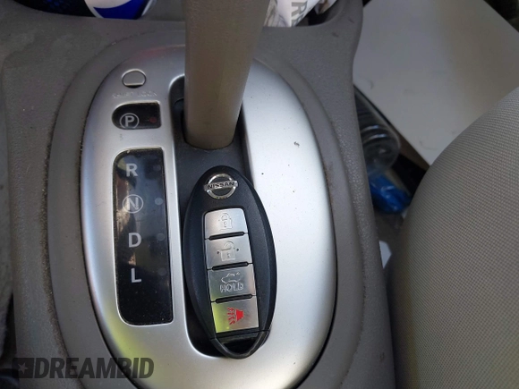 2014 Nissan Versa S with VIN 3N1CN7APXEL817010, listed as a IAAI auction lot 41460129 with 137,040 mi miles. Bid and sale history available at carsss.com. Image 11.