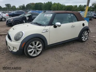 2011 MINI Cooper Convertible s with VIN WMWZP3C50BTX83296, listed as a Copart auction lot 68216464 with 84,293 mi miles and Salvage Title. Bid and sale history available at carsss.com. Image 1.