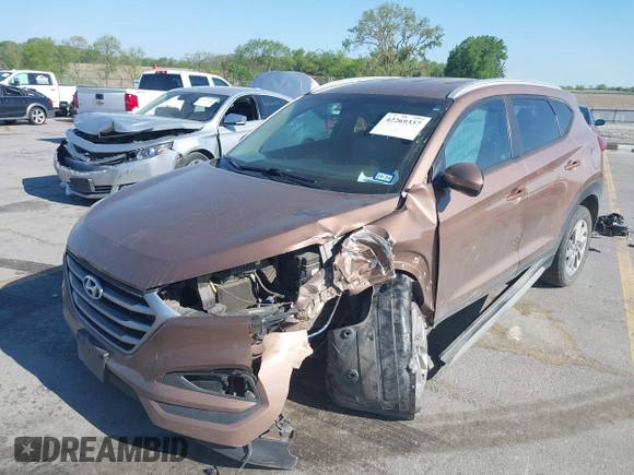 2017 Hyundai Tucson SE z VIN KM8J33A47HU485803, wystawiony jako IAAI lot #42269337 z przebiegiem 96 541 mil mil oraz . Historia ofert i sprzedaży dostępna na DreamBid. Obrazek 18.