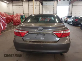 2015 Toyota Camry XLE with VIN 4T4BF1FK4FR474445, listed as a IAAI auction lot 40777928 with 222,913 mi miles. Bid and sale history available at carsss.com. Image 16.