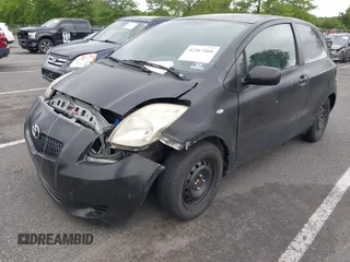 2007 Toyota Yaris с VIN JTDJT923075103438, выставлен на аукционе IAAI как лот 42367160 с пробегом 269 260 миль миль и . История ставок и продаж доступна на DreamBid. Изображение 2.