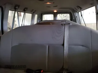2014 Ford Econoline Passenger XL z VIN 1FBSS3BL1EDA50437, wystawiony jako Copart lot #48759795 z przebiegiem 538 501 mil mil oraz Nie do naprawy. Historia ofert i sprzedaży dostępna na DreamBid. Obrazek 10.