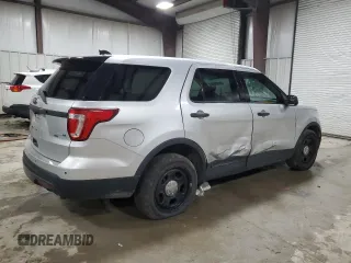 2016 Ford Utility Police Interceptor with VIN 1FM5K8AR0GGA62720, listed as a Copart auction lot 81666894 with 181,768 mi miles and Salvage Title. Bid and sale history available at carsss.com. Image 3.