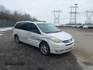 2004 Toyota Sienna XLE with VIN 5TDZA22C94S103248, listed as a IAAI auction lot 41276855 with 186,414 mi miles. Bid and sale history available at carsss.com. Image 1.