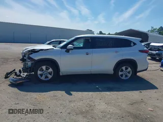 2022 Toyota Highlander L z VIN 5TDCZRBHXNS184202, wystawiony jako IAAI lot #42292281 z przebiegiem 15 141 mil mil oraz . Historia ofert i sprzedaży dostępna na DreamBid. Obrazek 15.