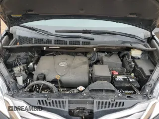 2017 Toyota Sienna XLE Auto Access Seat with VIN 5TDYZ3DC4HS788675, listed as a Copart auction lot 47631335 with 53,509 mi miles and Salvage Title. Bid and sale history available at carsss.com. Image 12.