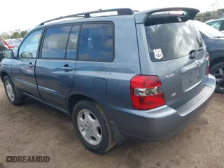 2005 Toyota Highlander with VIN JTEDP21A750069349, listed as a IAAI auction lot 41934823 with 231,182 mi miles. Bid and sale history available at carsss.com. Image 3.