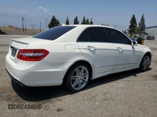 2011 Mercedes-Benz E 550 Luxury with VIN WDDHF7CB7BA422180, listed as a Copart auction lot 60174975 with 104,521 mi miles and Salvage title. Bid and sale history available at DreamBid. Image 3.
