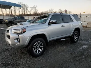 2023 Toyota 4Runner TRD Off Road with VIN JTEPU5JR8P6124744, listed as a Copart auction lot 88430455 with 0 mi miles and Salvage Title. Bid and sale history available at carsss.com. Image 1.