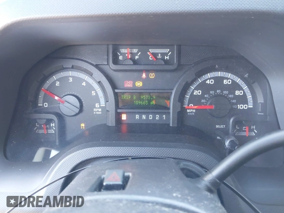 2010 Ford Econoline Passenger XL z VIN 1FBNE3BL2ADA55306, wystawiony jako IAAI lot #41591766 z przebiegiem 109 665 mil mil oraz . Historia ofert i sprzedaży dostępna na DreamBid. Obrazek 7.
