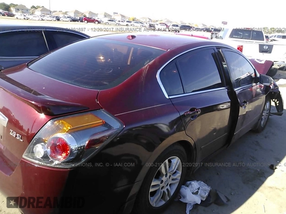 2011 Nissan Altima 2.5 S with VIN 1N4AL2AP8BN401035, listed as a IAAI auction lot 21391697 with 1 mi miles. Bid and sale history available at carsss.com. Image 4.