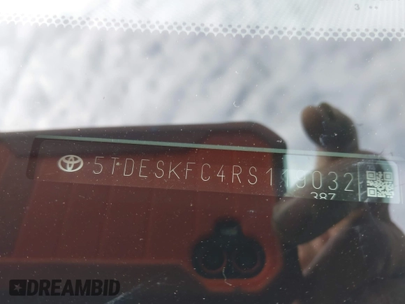 2024 Toyota Sienna Platinum z VIN 5TDESKFC4RS119032, wystawiony jako IAAI lot #41068384 z przebiegiem 10 497 mil mil oraz . Historia ofert i sprzedaży dostępna na DreamBid. Obrazek 9.