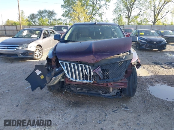2011 Lincoln MKX z VIN 2LMDJ6JK4BBJ00864, wystawiony jako IAAI lot #42119159 z przebiegiem 145 114 mil mil oraz . Historia ofert i sprzedaży dostępna na DreamBid. Obrazek 13.