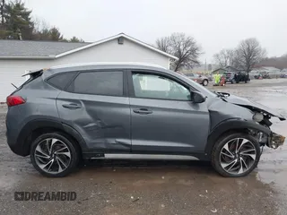 2019 Hyundai Tucson Ultimate with VIN KM8J3CAL8KU065577, listed as a IAAI auction lot 41214267 with 106,975 mi miles. Bid and sale history available at carsss.com. Image 13.