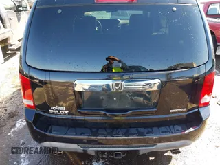 2015 Honda Pilot Touring with VIN 5FNYF3H97FB016390, listed as a IAAI auction lot 41753590 with 217,156 mi miles. Bid and sale history available at carsss.com. Image 16.