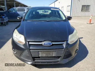 2013 Ford Focus SE with VIN 1FADP3K27DL335750, listed as a Copart auction lot 52405425 with 151,876 mi miles and Salvage Title. Bid and sale history available at carsss.com. Image 5.