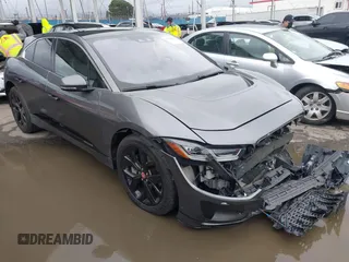 2020 Jaguar I-Pace SE с VIN SADHC2S13L1F79454, выставлен на аукционе IAAI как лот 41728860 с пробегом 32 035 миль миль и . История ставок и продаж доступна на DreamBid. Изображение 1.