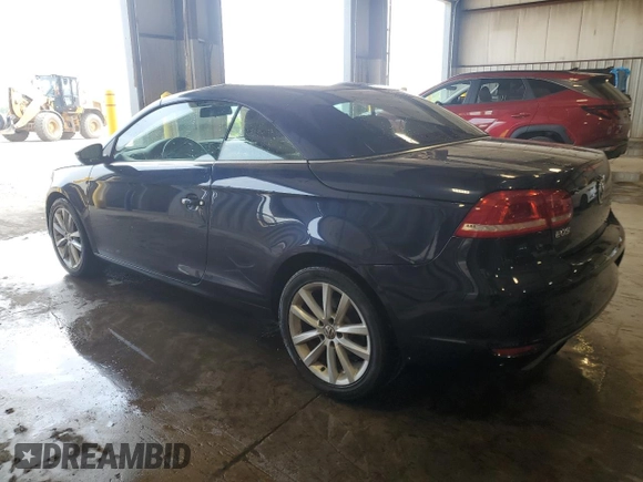 2012 Volkswagen Eos Komfort with VIN WVWBW7AH4CV005536, listed as a Copart auction lot 58958815 with 102,203 mi miles and Salvage title. Bid and sale history available at DreamBid. Image 2.
