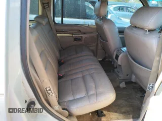 1999 Ford Explorer XLT with VIN 1FMZU34E8XZB27387, listed as a Copart auction lot 74398364 with 211,520 mi miles and Clean title. Bid and sale history available at DreamBid. Image 11.