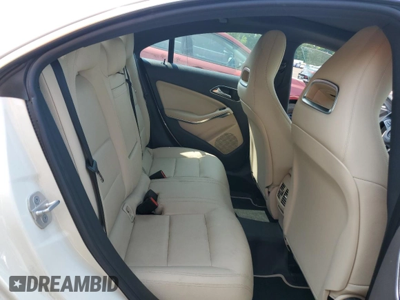2016 Mercedes-Benz CLA 250 z VIN WDDSJ4GB5GN394201, wystawiony jako Copart lot #59916925 z przebiegiem 135 253 mil mil oraz Czysty tytuł • Clean title. Historia ofert i sprzedaży dostępna na DreamBid. Obrazek 10.