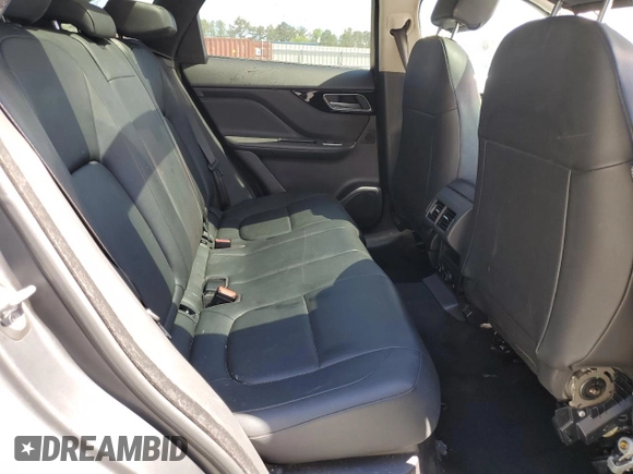 2018 Jaguar F-Pace 30t Premium with VIN SADCJ2GX3JA236845, listed as a Copart auction lot 58033465 with 153,394 mi miles and Clean title. Bid and sale history available at DreamBid. Image 11.