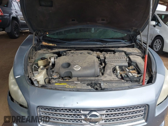 2010 Nissan Maxima S z VIN 1N4AA5AP9AC845087, wystawiony jako IAAI lot #41916323 z przebiegiem 212 475 mil mil oraz . Historia ofert i sprzedaży dostępna na DreamBid. Obrazek 10.