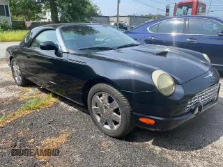 2002 Ford Thunderbird Hardtop Premium z VIN 1FAHP60A32Y114563, wystawiony jako Copart lot #61160805 z przebiegiem 147 234 mil mil oraz Czysty tytuł • Clean title. Historia ofert i sprzedaży dostępna na DreamBid. Obrazek 1.