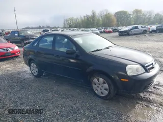 2008 Suzuki Forenza z VIN KL5JD56Z38K764877, wystawiony jako IAAI lot #41886667 z przebiegiem 124 233 mil mil oraz . Historia ofert i sprzedaży dostępna na DreamBid. Obrazek 1.