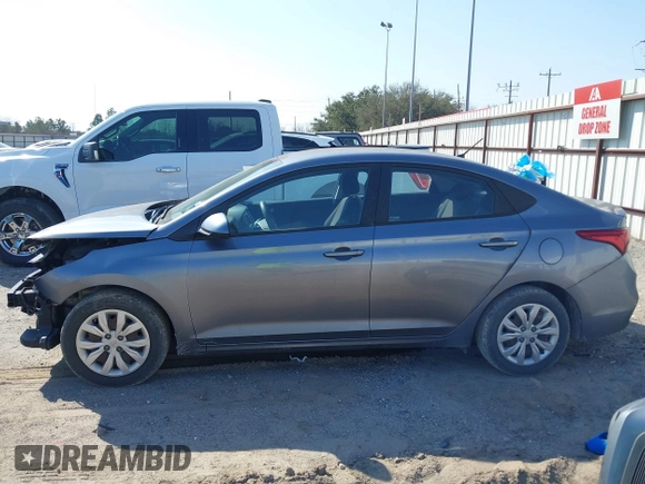 2018 Hyundai Accent SE z VIN 3KPC24A37JE015594, wystawiony jako IAAI lot #41700013 z przebiegiem 78 478 mil mil oraz . Historia ofert i sprzedaży dostępna na DreamBid. Obrazek 15.