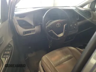 2015 Toyota Sienna XLE z VIN 5TDYK3DC5FS577227, wystawiony jako Copart lot #41766745 z przebiegiem 261 917 mil mil oraz Szkoda całkowita • Salvage title. Historia ofert i sprzedaży dostępna na DreamBid. Obrazek 8.