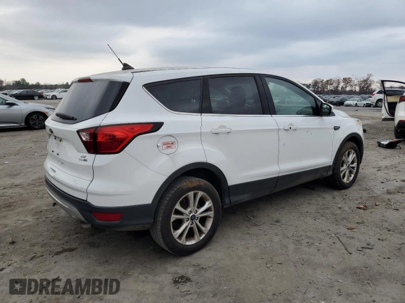 2019 Ford Escape SE with VIN 1FMCU9GDXKUB96437, listed as a Copart auction lot 81460644 with 145,466 mi miles and Clean Title. Bid and sale history available at carsss.com. Image 3.