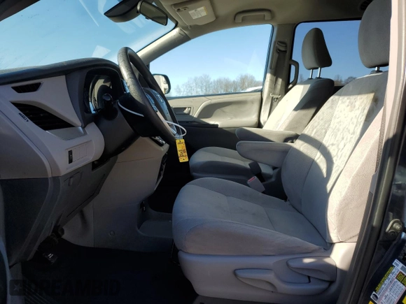 2019 Toyota Sienna L with VIN 5TDZZ3DC6KS013290, listed as a Copart auction lot 49493685 with 76,416 mi miles and Salvage Title. Bid and sale history available at carsss.com. Image 7.