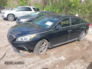 2015 Hyundai Sonata 2.0T Sport with VIN 5NPE34AB2FH068154, listed as a IAAI auction lot 42085654 with 77,824 mi miles. Bid and sale history available at carsss.com. Image 18.