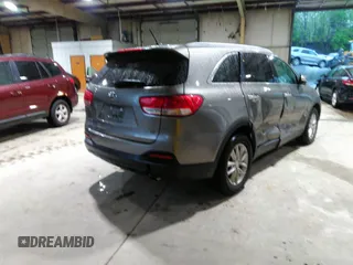 2017 Kia Sorento LX V6 with VIN 5XYPG4A52HG214862, listed as a IAAI auction lot 41986714 with 64,498 mi miles. Bid and sale history available at carsss.com. Image 4.
